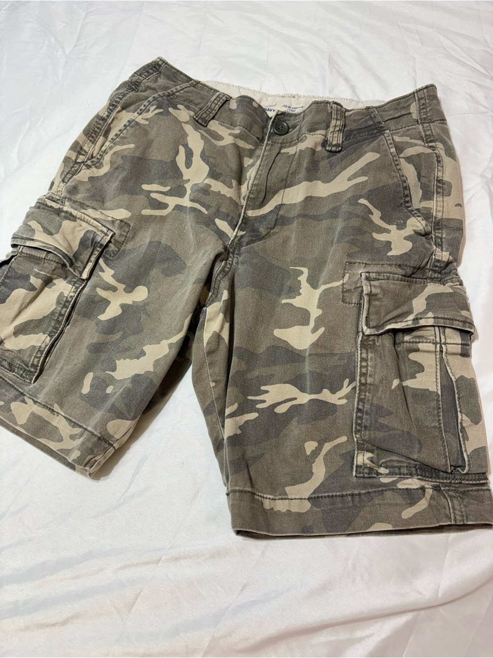 Old Navy Lived In Straight Cargo Shorts Mens 28 Camo Green Multi Pocket 392846